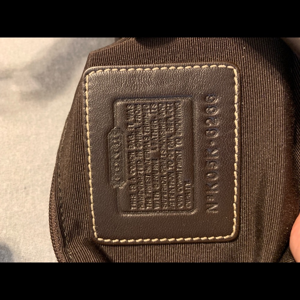 Coach shoulder bag, chocolate brown with Cs - Picture 3 of 5